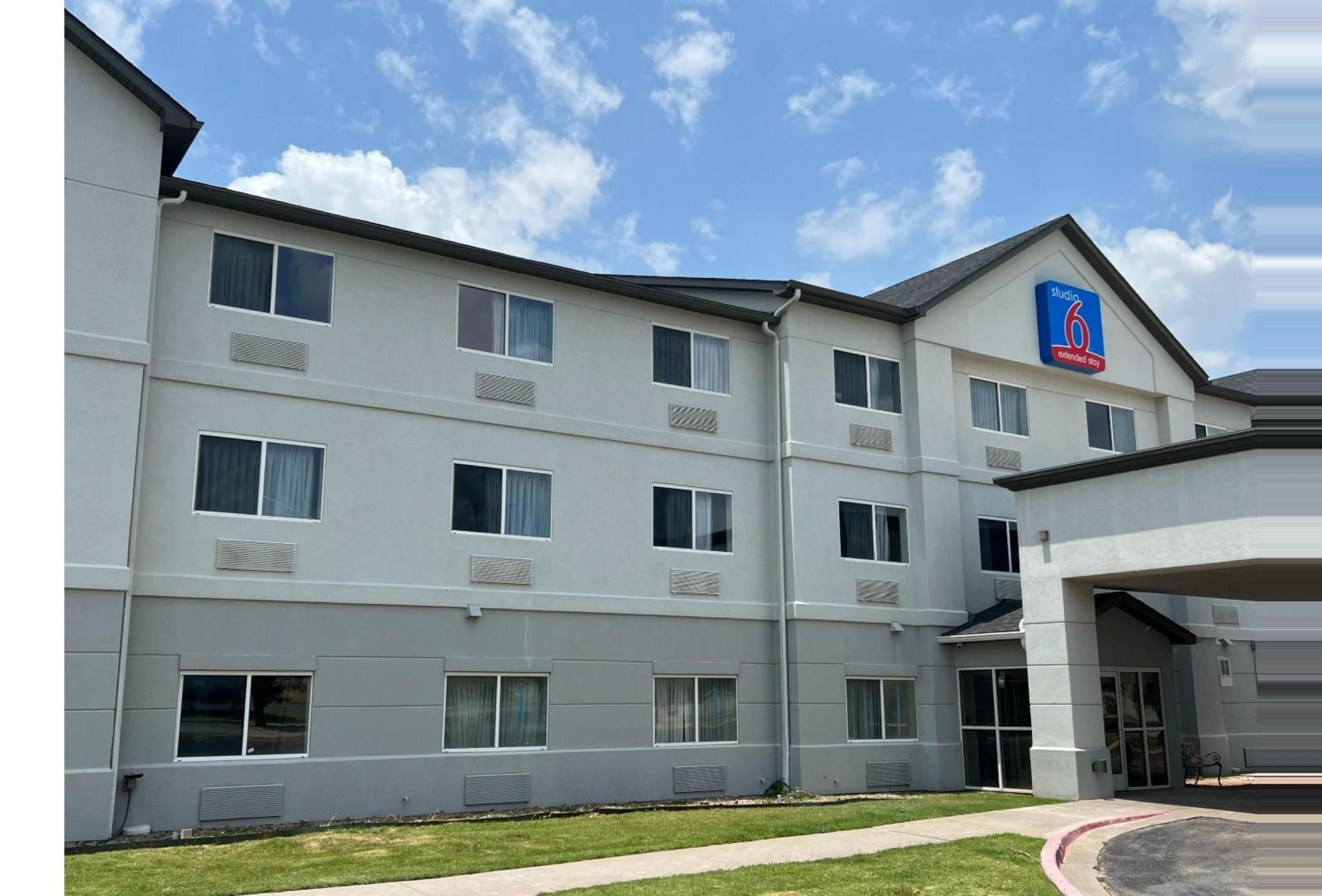 6 City, Ok South Hotel 3*